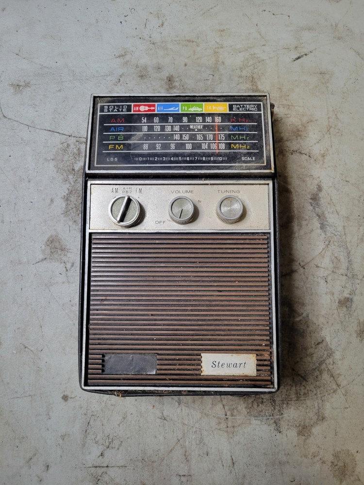Vintage Stewart Portable Radio Am/fm Pb Air St-822