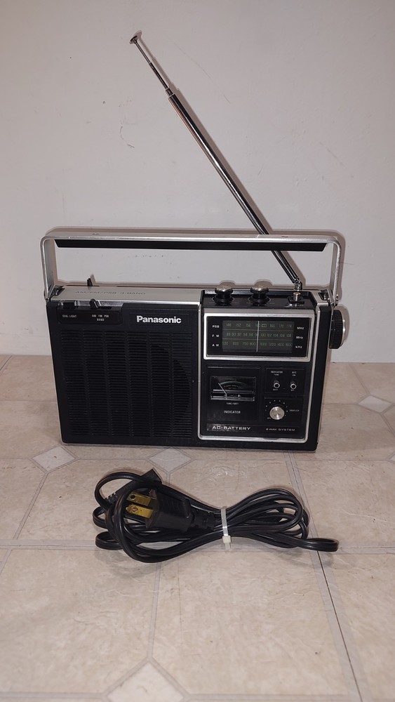 Panasonic RF-1060 3-Band Portable Radio AM FM PSB AC Battery EUC Tested (Vid)