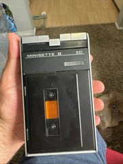 Vintage Panasonic Unique « Tilt-Top » FM/AM Portable with Automatic Tuning RF-6070