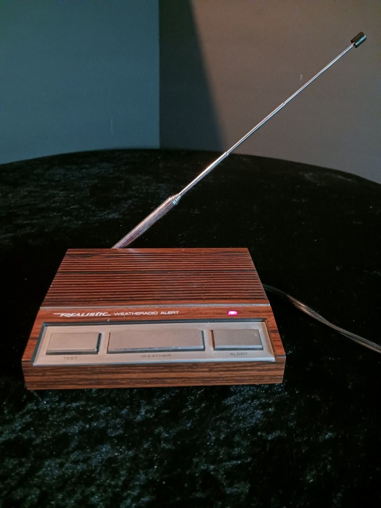 Vintage Realistic Weatheradio 3 Channel Weather Alert Radio 12-140 Works