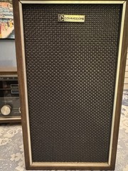 COMMODORE Stereo Matic Sound Radio & 2 COMMODORE speakers