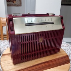 Very RARE Vintage 1953 Motorola Tube Radio Model 63L2 Working Maroon