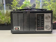 Hitachi AM-FM Radio KH-970H Vintage Radio Sold as Is I couldn&rsquo;t get it to work