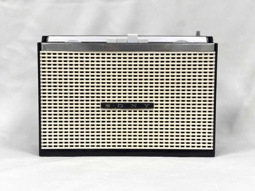 Sony TFM – 951 Transistor Radio From 1963 FM/ MW Bands, Works And Good Condition