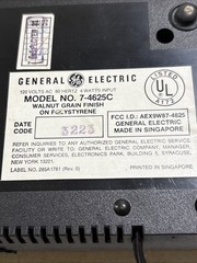 Vintage GE General Electric Alarm Clock Radio Model 7-4625C PARTS/REPAIR ONLY