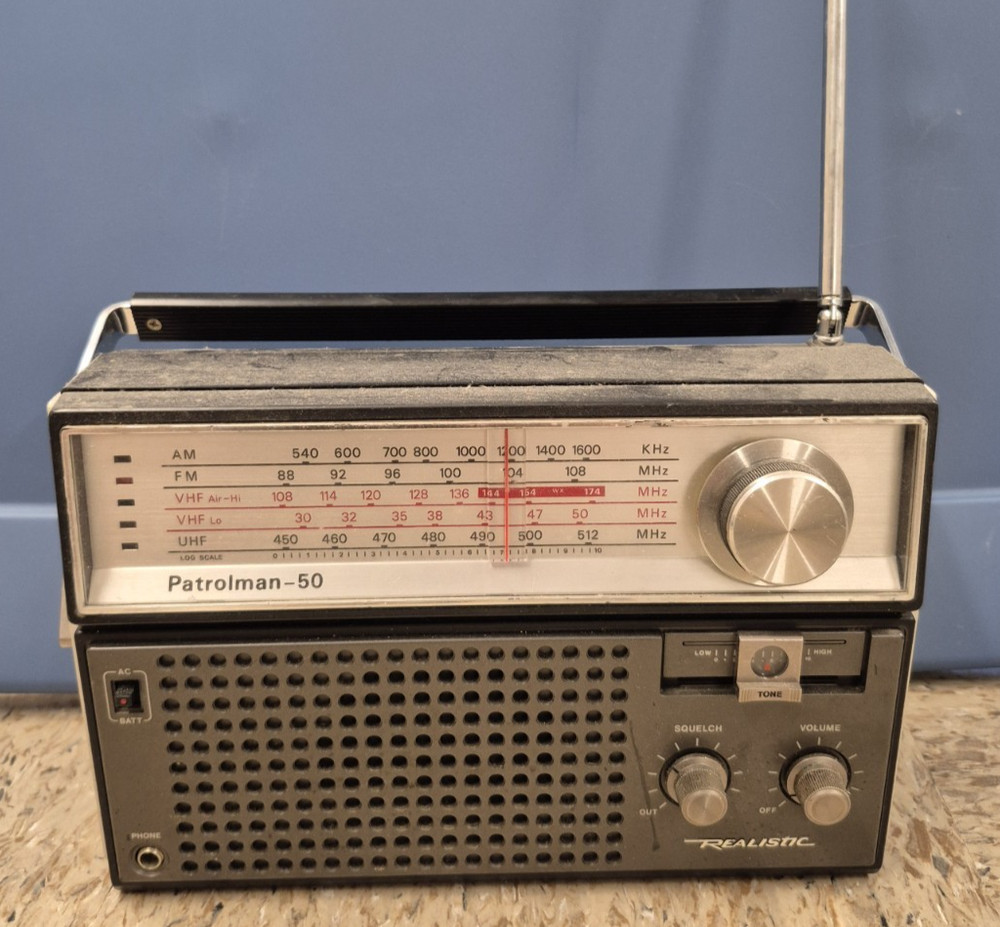 Vintage Realistic Patrolman-50 Portable Radio Untested Retro Untested Radioshack