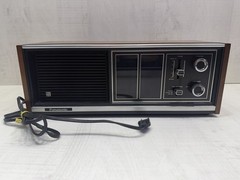 1970’s Panasonic Model RE-7371 Solid State AM / FM Wood Radio – Works Great