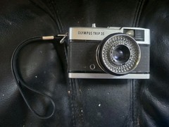 📻 Vintage Hitachi TH-848 8 Transistor AM Radio With Case – Working PLEASE READ