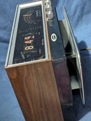 ZENITH C472W-3 Circle of Sound Flip Alarm Clock, AM/FM Radio, Video!