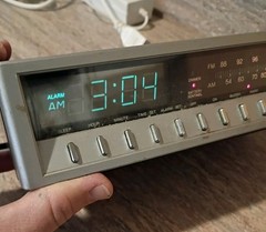 Vintage Silver Realistic Chronomatic 232 Alarm Clock Radio AM FM Tested Working