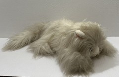 Vintage 1980s Radio Shack Plush Cat AM/FM Radio Fluffy White Persian Kitty WORKS