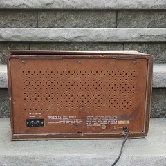 Sony TFM-9450W AM/FM Radio Tone works. willing to trade for dirt/mini bike parts