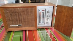 Panasonic Model RE-7487 FM-AM 2-Band Radio