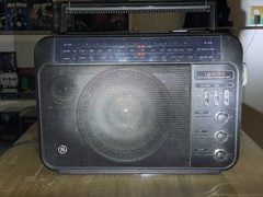 GE SUPERADIO 7-2887B AM/ FM Long Range -Wide Range Radio.
