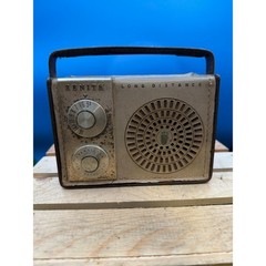 Zenith Royal 490L « Long Distance » Portable Radio – (Chassis 7KT45Z1)