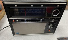 Channel Master 4 Band transistor Radio Model 6256 Working good Made In Taiwan