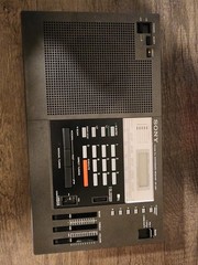 SONY 2001 Multi Band SYNTHESIZED RECEIVER Model ICF-2001 W/Accessories & Manual