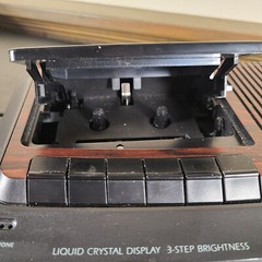 PARTS/REPAIR – VTG GE 7-4966A Alarm Clock Radio Cassette Recorder – Dual Alarm