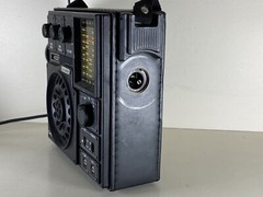 1970S CANDLE MODEL 890 PORTABLE RADIO Jutan International Korean Electronics