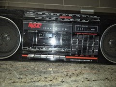 Vintage 80s GE Boombox AM/FM Stereo Cassette 4 Band EQ The Power Of Music