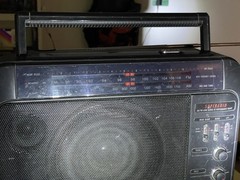 GE SUPERADIO 7-2887B AM/ FM Long Range -Wide Range Radio.