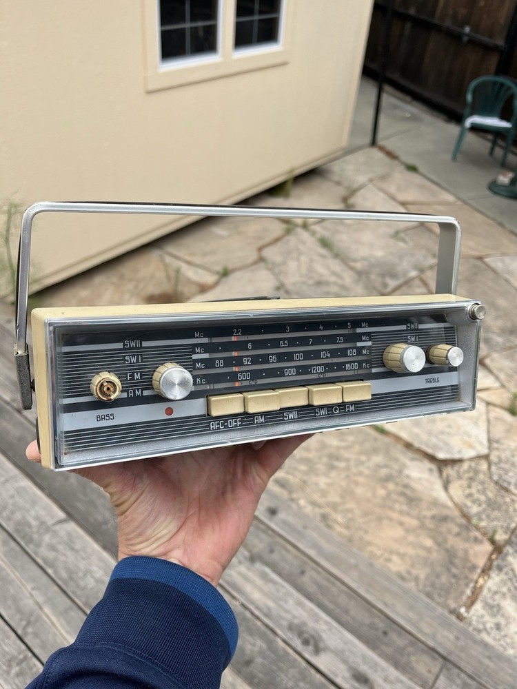 Vintage Blaupunkt Derby 660 Am Fm Pull Out Car Stereo Germany Untested