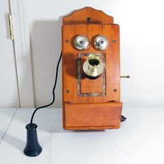 Vintage Masters Art Wall Phone AM Radio Model RT-200 1965 Tested Powers On