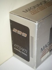 Vintage Magnavox Model 299 Portable AM/FM Radio (Sealed)