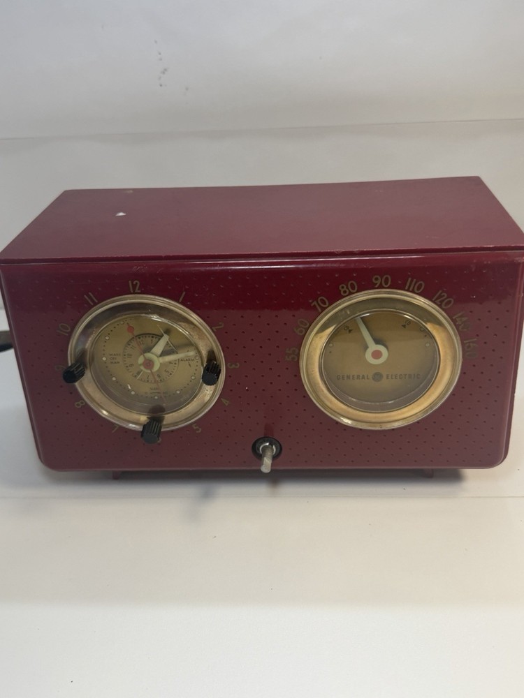 General Electric Cranberry Red 1953 Model 565 clock radio for parts