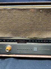 Vintage Motorola AM/FM Visilite Twin Speaker Radio TT31DS WORKING