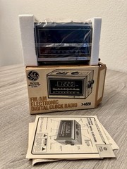 NOS GE General Electric 7-4620 FM/AM Digital Alarm Clock Radio Tested w/BOX