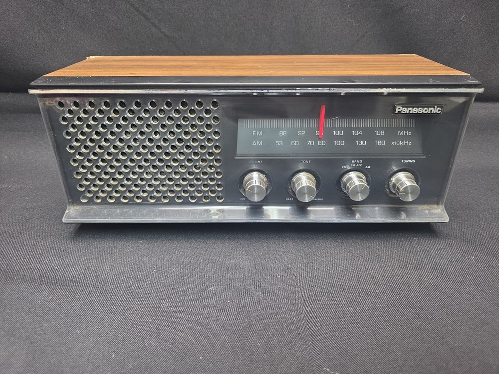 Panasonic RE-6513 FM AM Radio Tone Control Band Selector External Antenna.