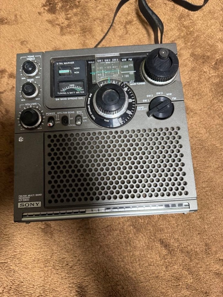 Sony ICF-5900 FM/AM Multi Band Short Wave Radio JANK
