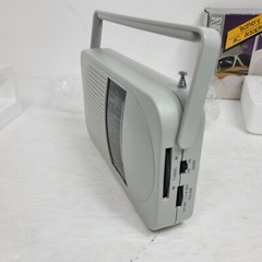 Soundesign AM/FM Portable Radio Model 2204 SGY Dual Power, Vintage~ NOS~ NIB~