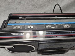 Vintage Toshiba RT-8016 AM FM Radio Cassette Player Recorder Boombox 80s prop