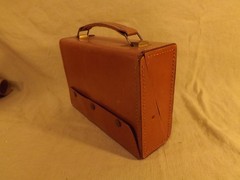 GE Transistor Radio In Leather Case P-776B USA UNTESTED