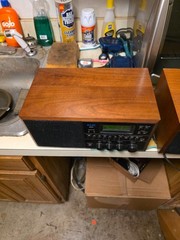 KLH200 Compact FM/AM Alarm Clock Radio w/ Ext. Speaker