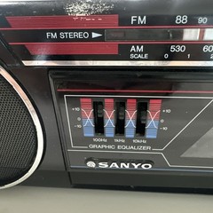 Vintage Sanyo Model No. M7030 Built In Am-fm Battery Operated No Power Cord