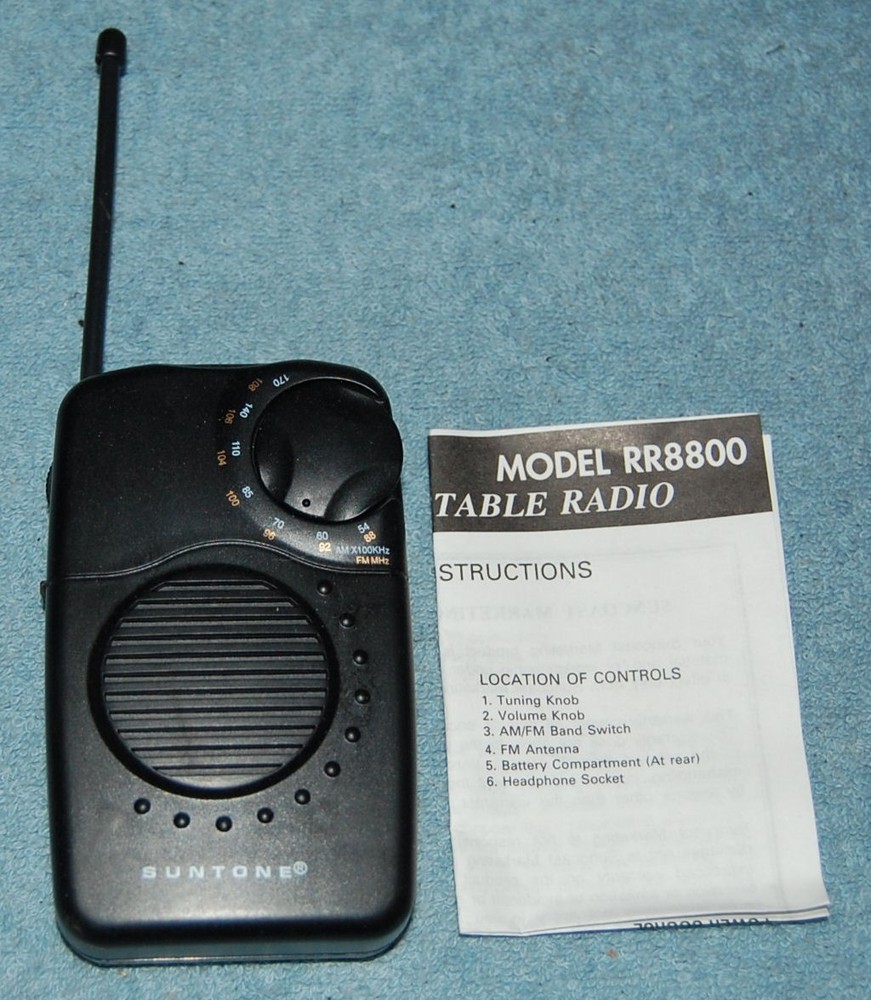 Suntone AM/FM Portable Radio (#RR8800) With Operating Instructions, Tested