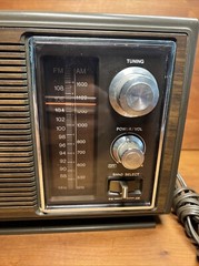 Sony Model ICF-9630W High Fidelity FM/AM Table Radio TESTED