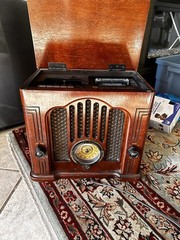 GE Classic RadioPlayer Wood Cabinet AM/FM Cassette Tabletop Radio 7-4135A