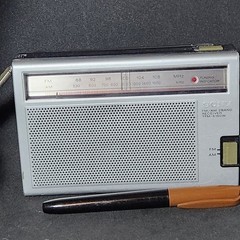 Vintage Sony Portable 2-Band AM-FM Radio Receiver Model TFM-6160W *Tested/Works*