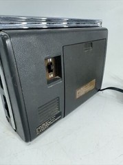 Vintage FM/AM Radio Concept 2000 Made in Hong Kong