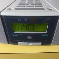 Zenith Z212G AM/FM Stereo/TV Digital Tuning Clock Radio Stereo Wide Tested Works