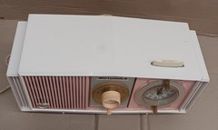 MOTOROLA (Model C19P-32) Clock/AM Radio, MCM – Pink/White, 1963, USA