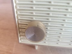 RCA Victor RDD19Z Clock Tube Radio AM 1950s Pale Yellow Parts Repair Vintage USA