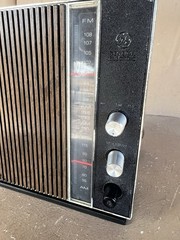 Vintage GE Radio T2259D Am/Fm Plastic Wood Grain Look – Sounds Great -Light Wear