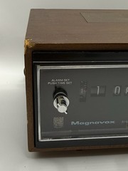 Vintage Magnavox 1R1707 Flip Clock AM/FM Radio – Clock Works – Display/Repair