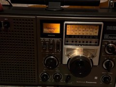 Vintage National Panasonic RF-2200 / DR22 Shortwave Radio
