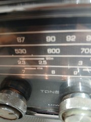 Working Vintage National Panasonic RF-1400 AM-FM Radio
